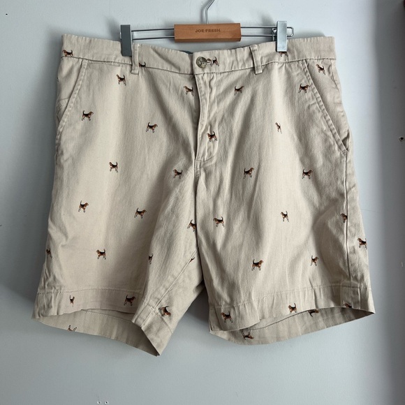 CHAPS Shorts Beagle Dog AOP Coastland Wash Stretch Beige Neutral Men's 36 - Picture 1 of 8